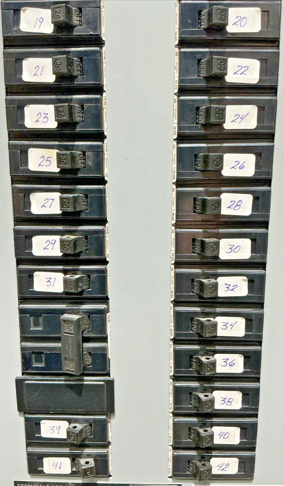 Westinghouse 225 Amp 208Y/120V MLO Panelboard 3PH 4W YS2048 🟦