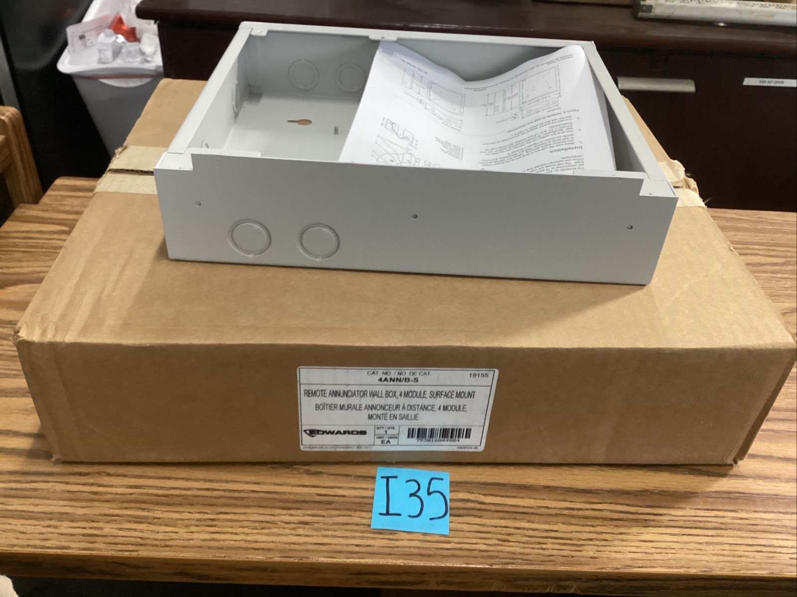 Edwards 4ANN/B-S Remote Annunciation Wall Box, 4 Module, Surface Mount 🟠