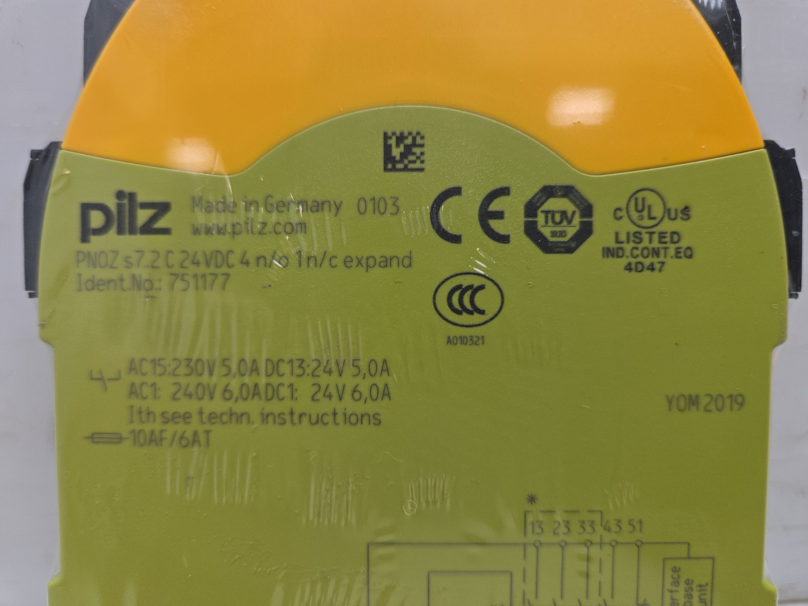 Pilz PNOZ s7.2 C 24VDC 4 n/o 1 n/c expand Contact Expansion Safety Relay Module