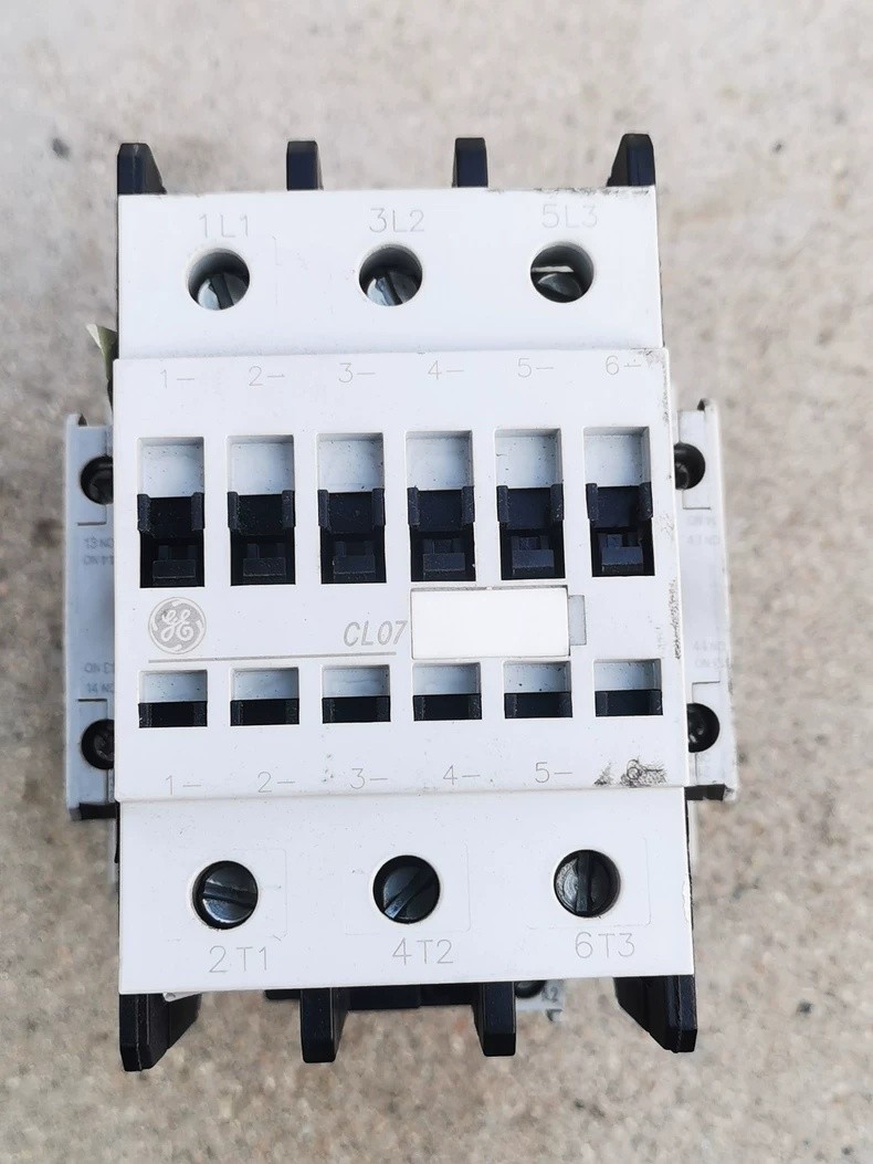 GE CL07A300M Contactor 3P 65A 220-240V 30kW 1.1kg New Free Ship