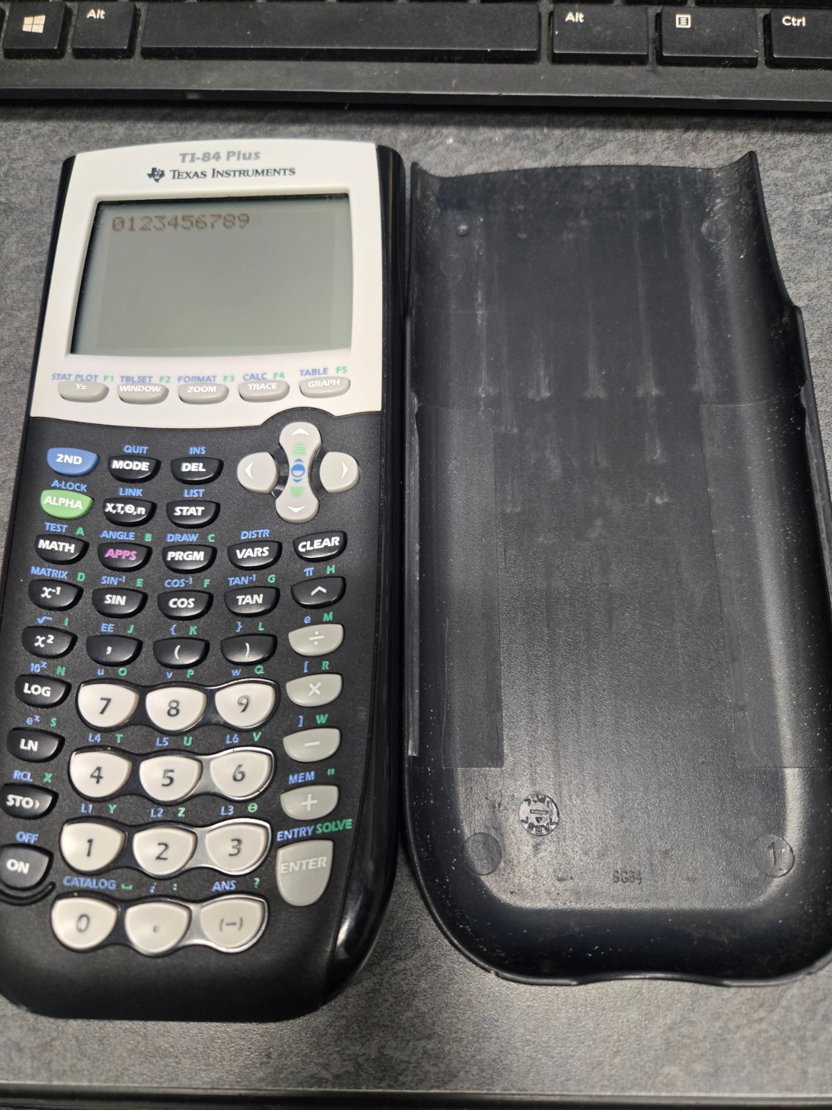 ​Texas Instruments TI-84 Plus Graphing Calculator Black Tested Working Cover