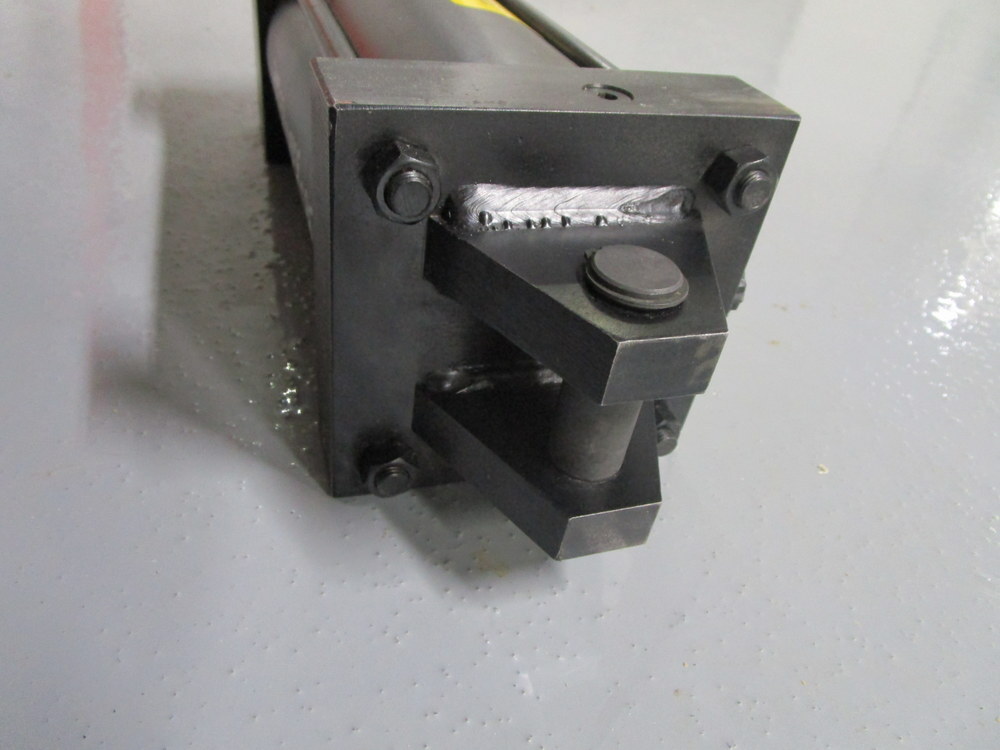 Parker 04.00 CBB-2AU144AC 7.000 Cylinder 0400CBB2AU144AC7000