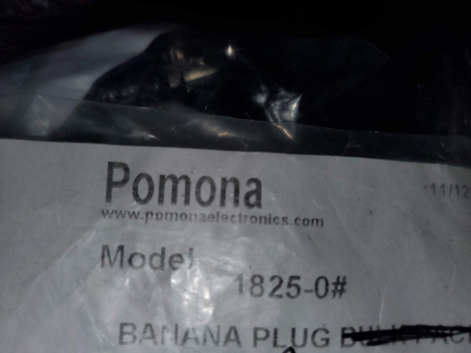 1 Pomona 1825-0 BLACK Solderless Stackable Banana Plug with Safety Shield, 15A