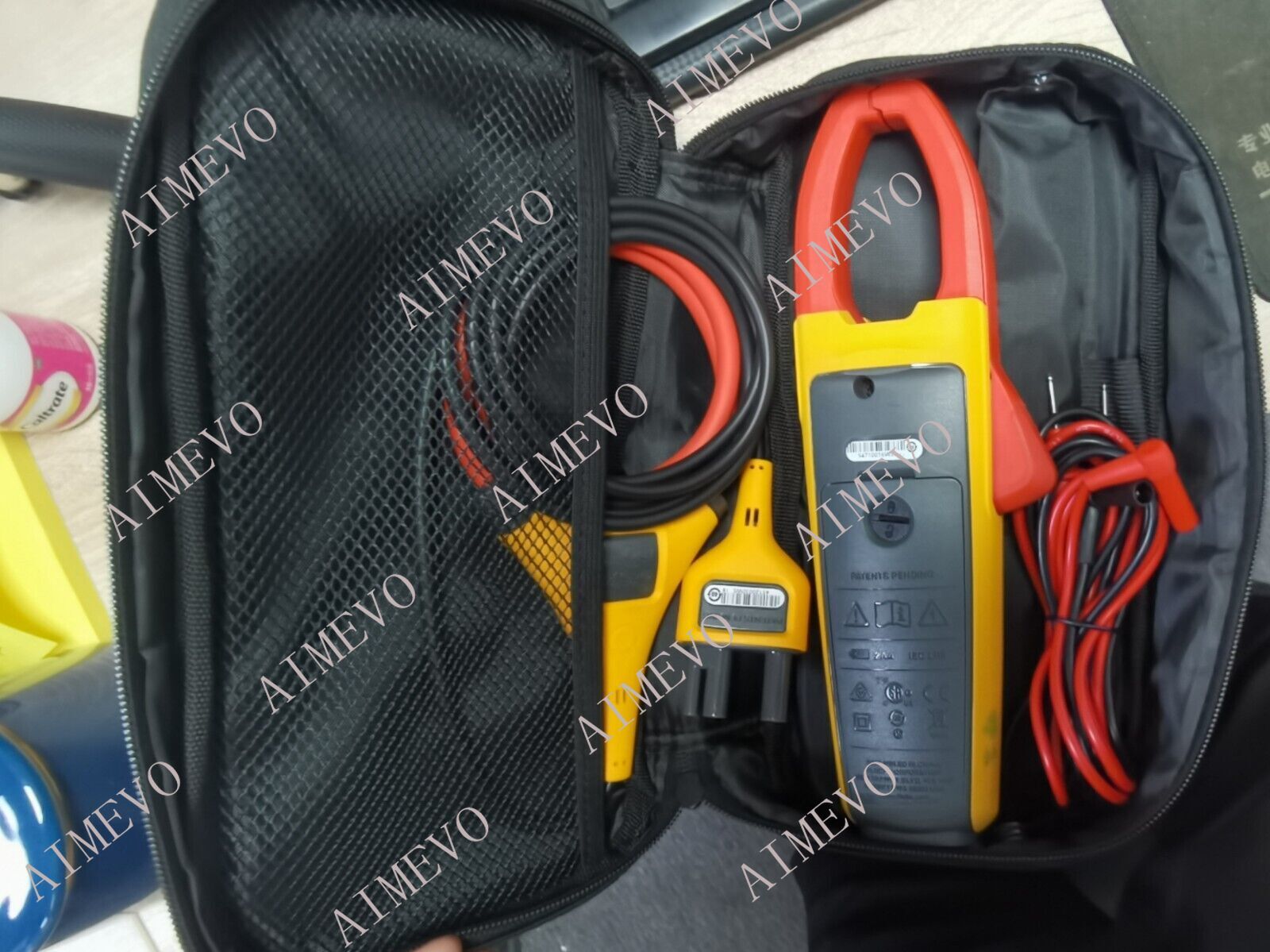 FLUKE 376 True RMS AC/DC Clamp Meter with Iflex Cable, Leads and case