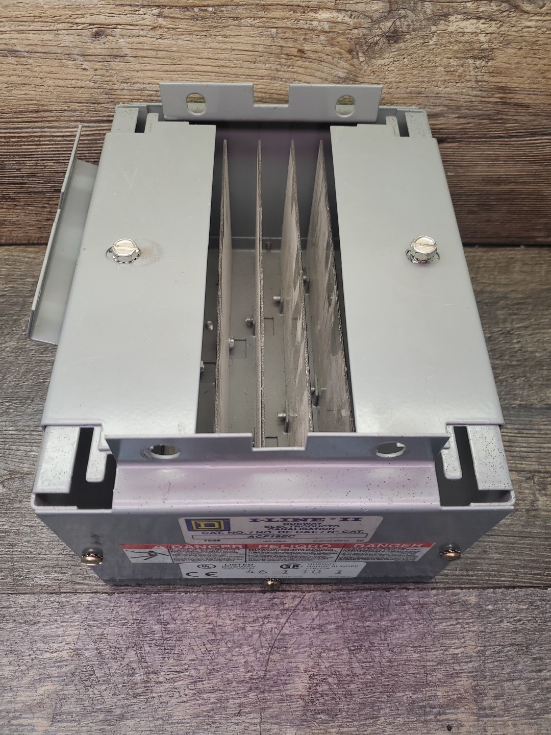 Square D I-Line II Indoor Busway End Closure ACF19EC