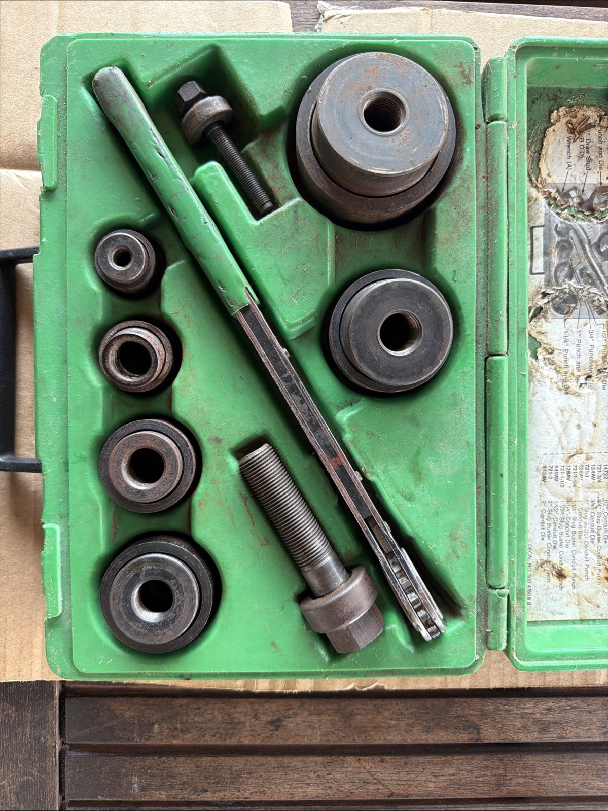 GREENLEE 7238SB SLUG BUSTER KNOCKOUT PUNCH SET W/ WRENCH DRIVER 1/2″- 2″ CONDUIT