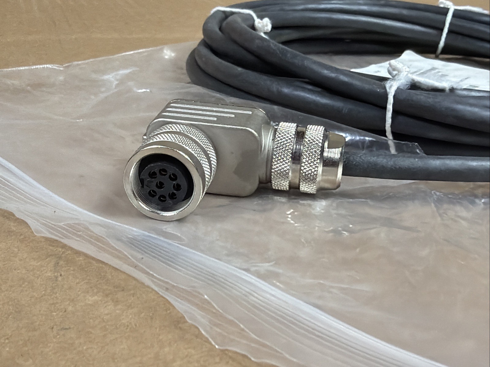 BALLUFF BCC00UU Single Ended Cordset M16 Female Right Angle to Pigtail 5M 8P