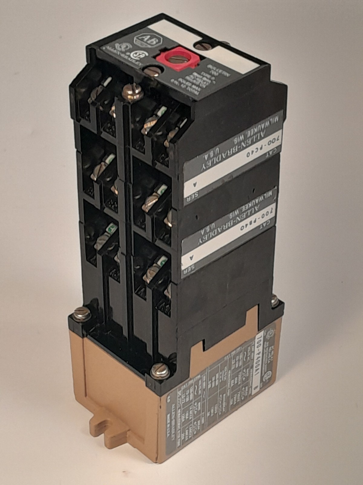 Allen Bradley 700-P400A1 AC 12 Pole Relay 10A 600V Type P