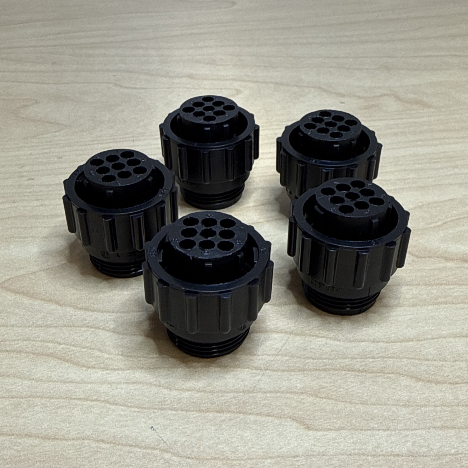 NEW! TE Connectivity 206708-1 9 Position Connector Plug Housing – Lot of (5)