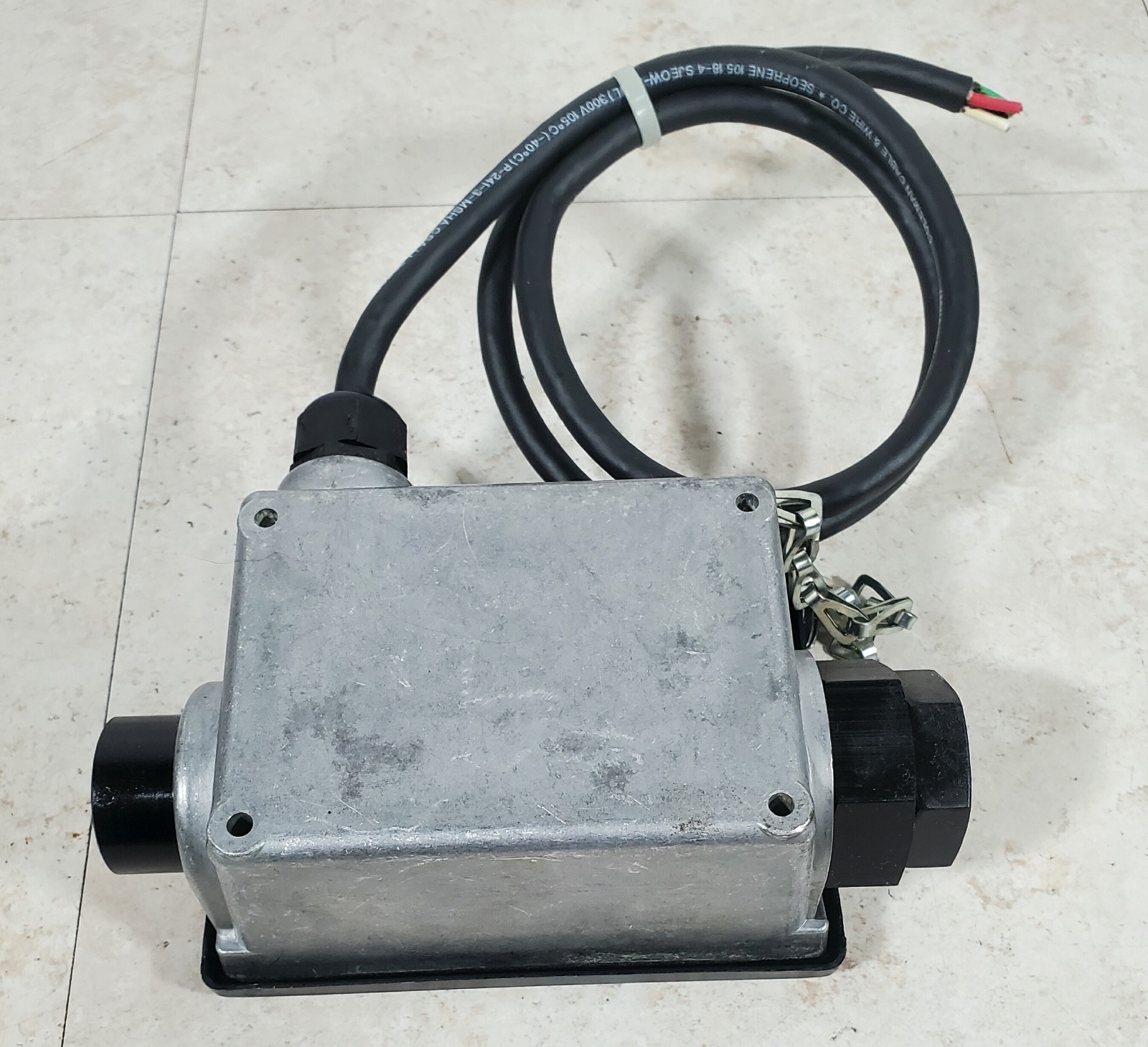 Hedland Flow-Alert Flow Meter w/ Electrical Signal, 3000 PSI Max Oil