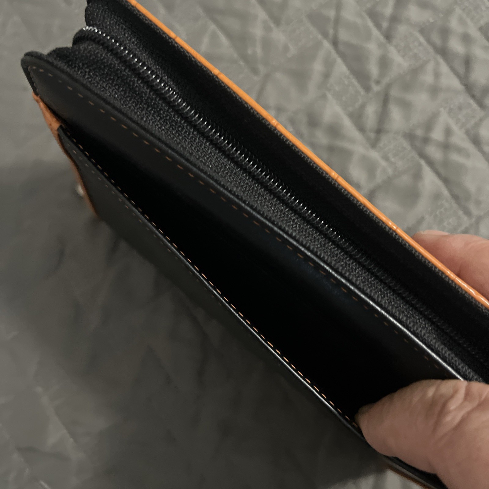 Franklin Covey 365 Classic 6-Ring Binder Organizer Black Orange Crocodile Zip