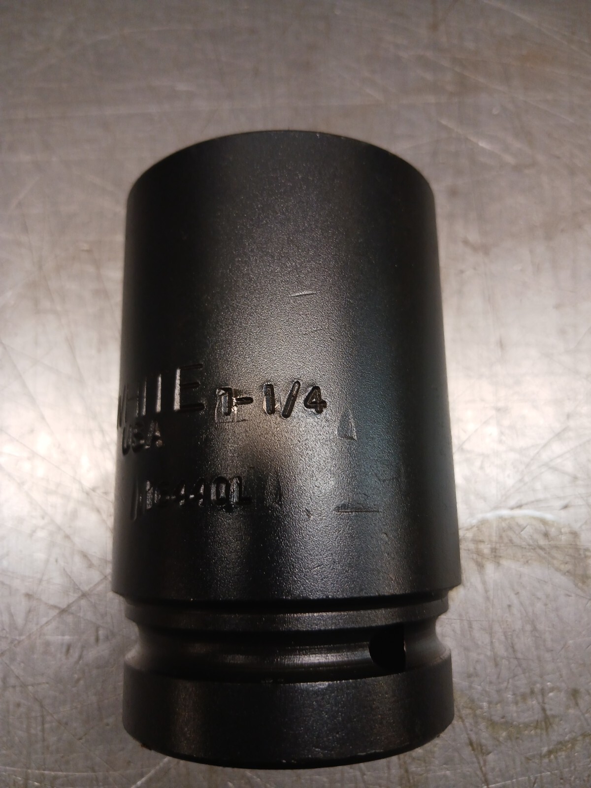 WHITE USA Track Socket 1″ Drive by 1-1/4″ 4 Point Deep Impact Socket New