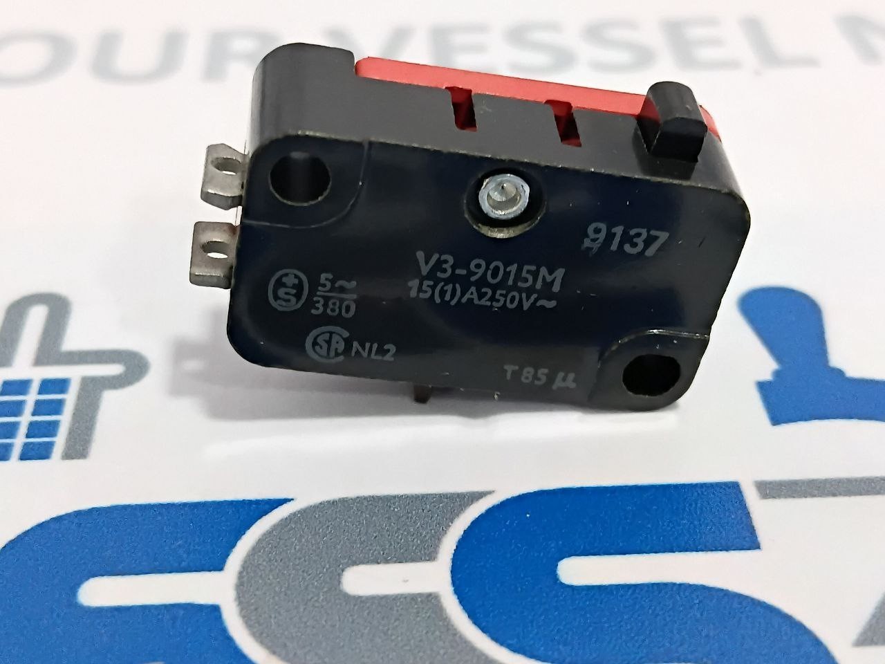 Schneider Electric LV429340 Extended Red-Yellow Rotary Handle (Unused New)