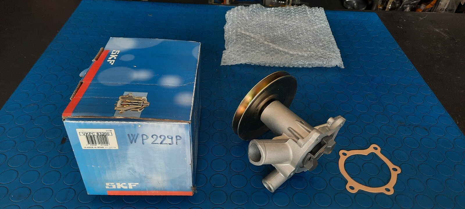 VKPC83200 SKF:WATER PUMP: BX C15 GS LNA VISA 104 205 I II RENAU 14 TALBOT SAMBA