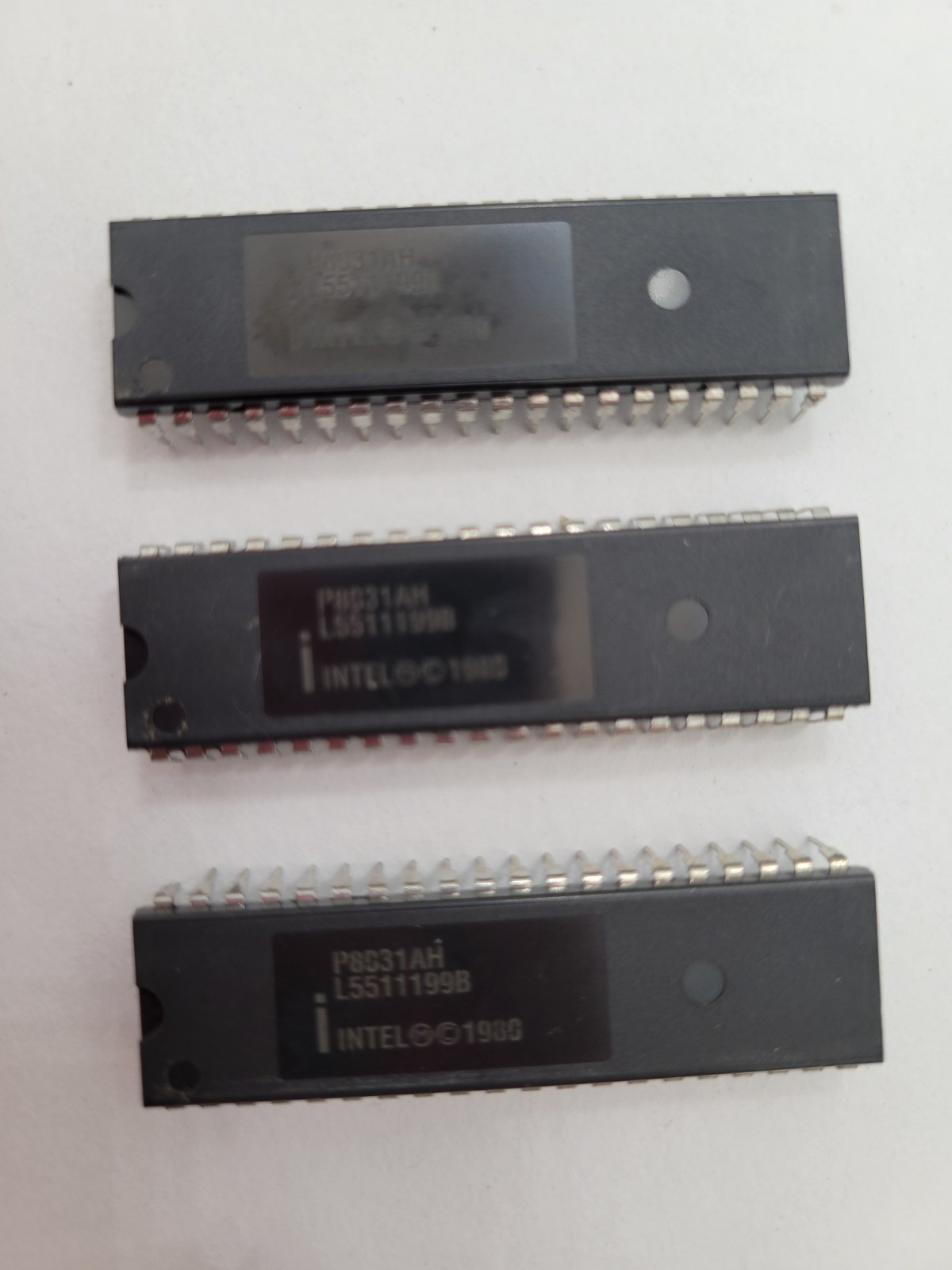 3PC Intel P8031AH Microcontroller 8-Bit 40-Pin 3.5 MHz to 12 MHz DIP40 Socket