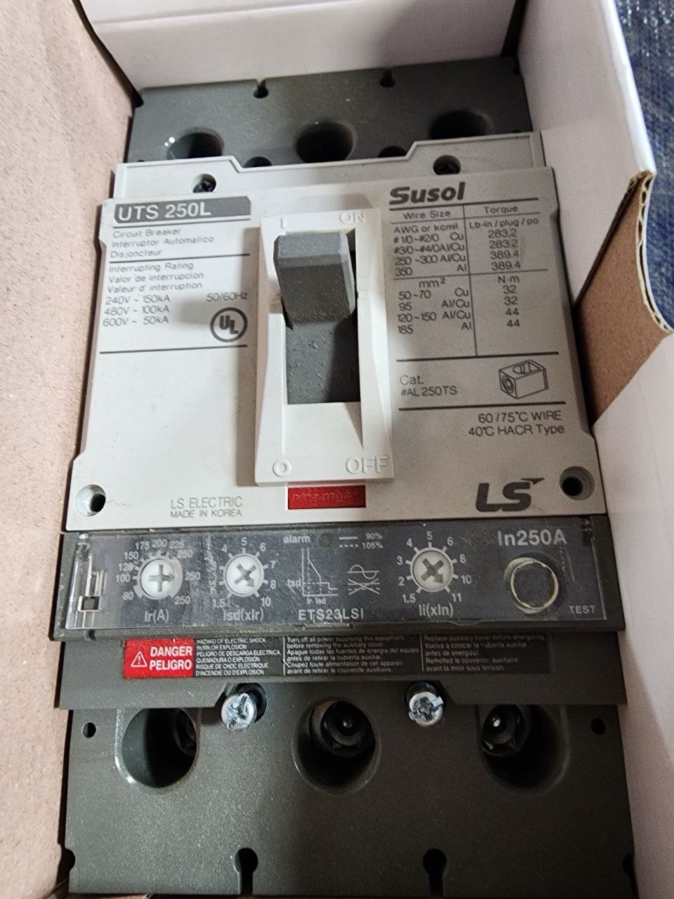 New LS Electric Susol UTS250L MCS 3 Pole 250A Molded Case Circuit Breaker 3P
