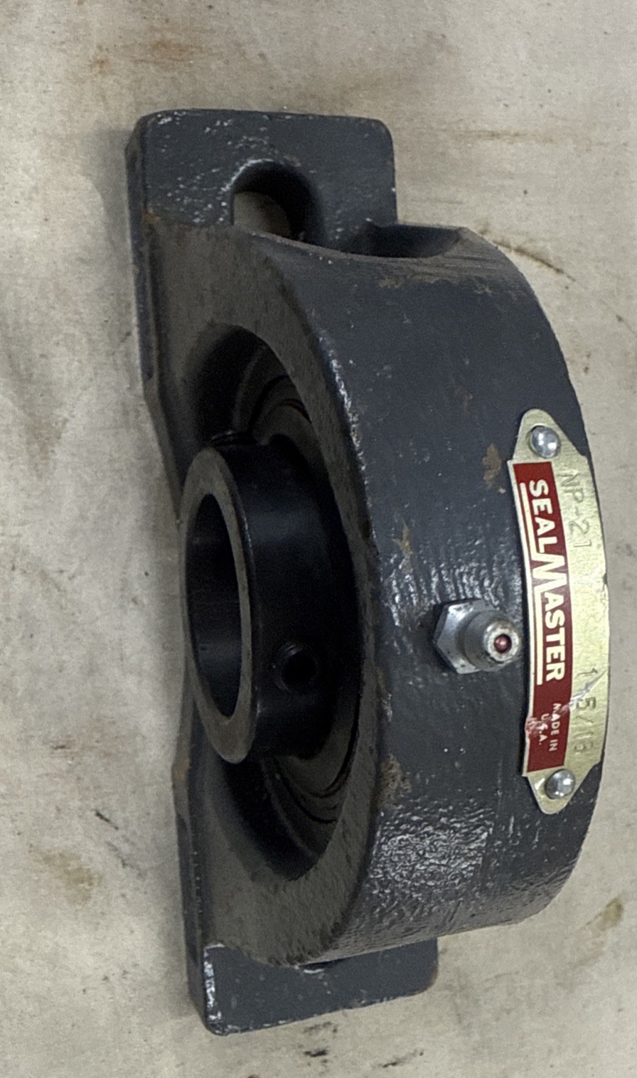 SealMaster NP-21 1-5/16 In Bore Diameter Cast Iron Housing Pillow Block Bearing