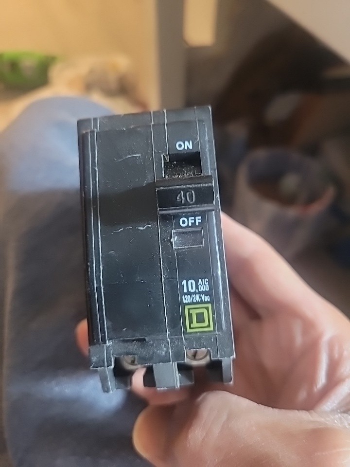 SQUARE D QO240 40 Amp 2 Pole 120/240 Volt Plug-In Circuit Breaker