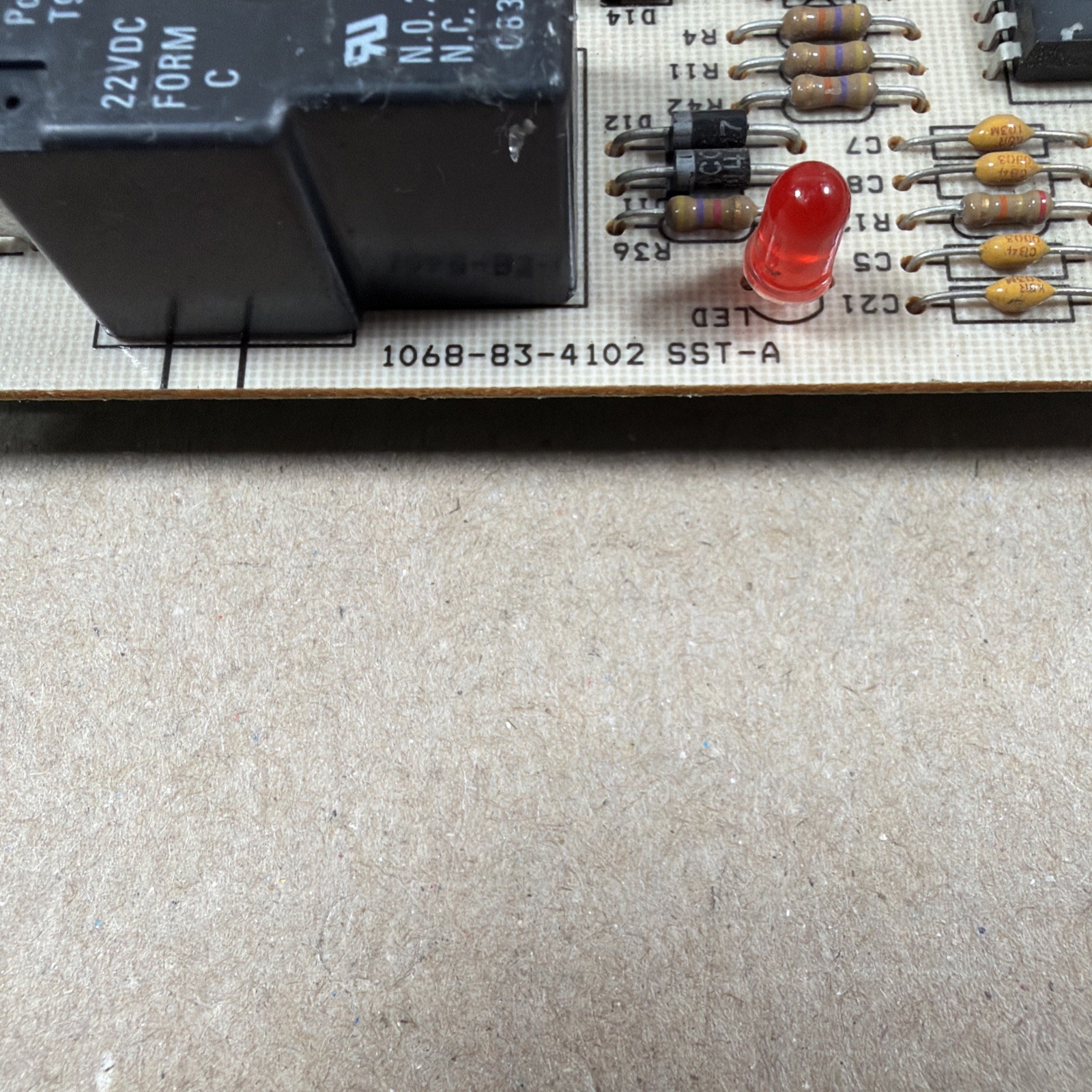 TESTED🔥 Goodman-Honeywell 1068-83-4102 1068-400 PCBAG123 Control Board