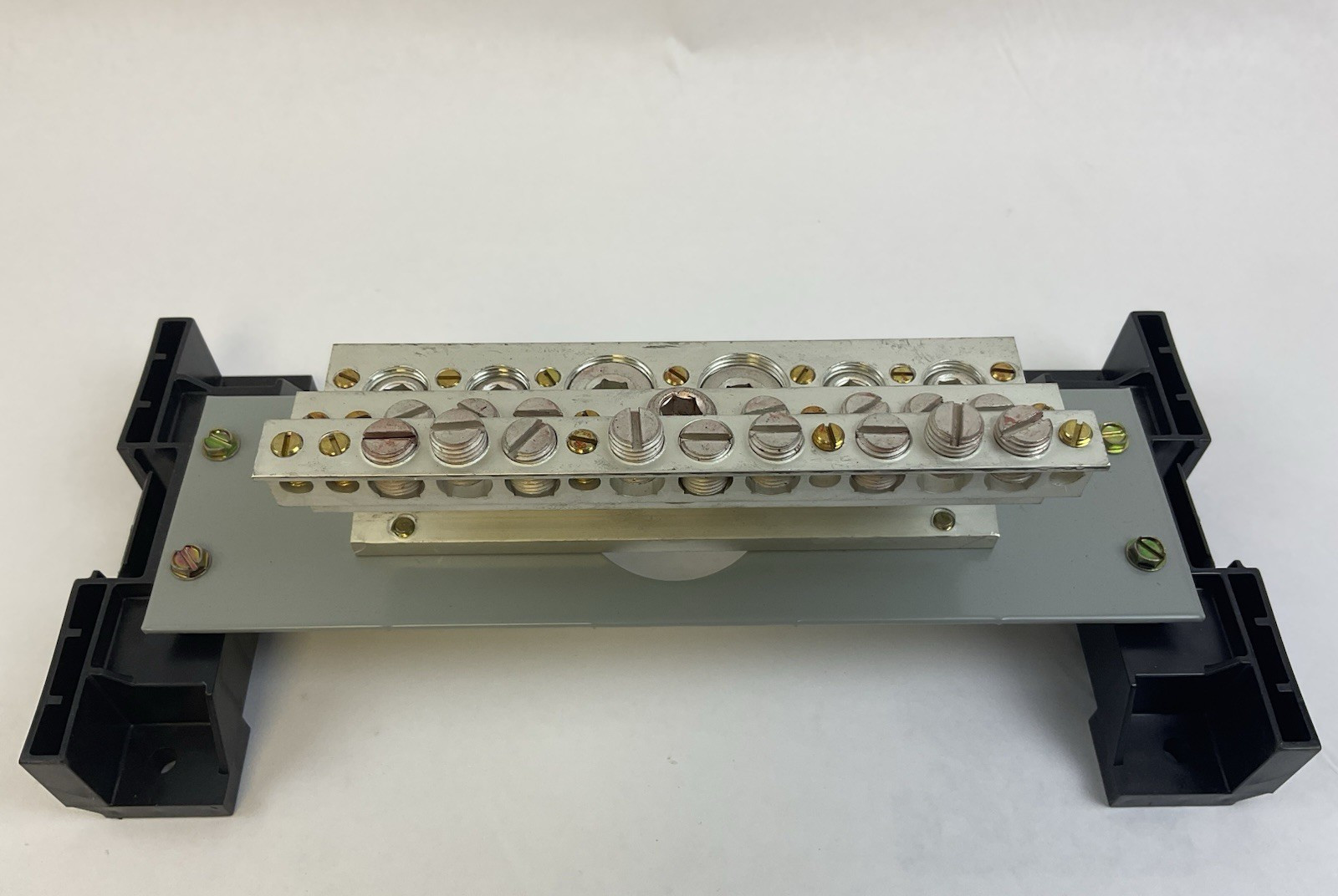 GENERAL ELECTRIC ANKN400 SPECTRA PANELBOARD NEUTRAL KIT 400A 347V MOD 1