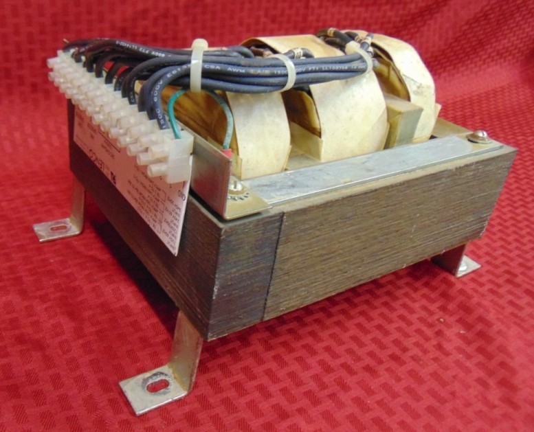 LENCO ELECTRONICS CVS-1500-120/240-50/60, CONSTANT VOLTAGE TRANSFORMER, 1500VA