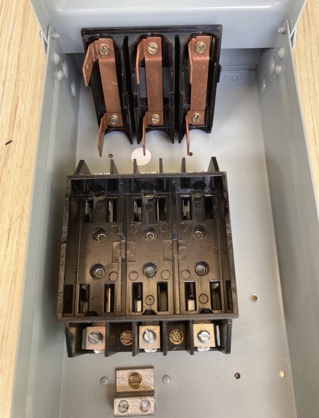 MIDWEST U0653P 60A NON-FUSED 3 PHASE DISCONNECT MARS 83321 240V