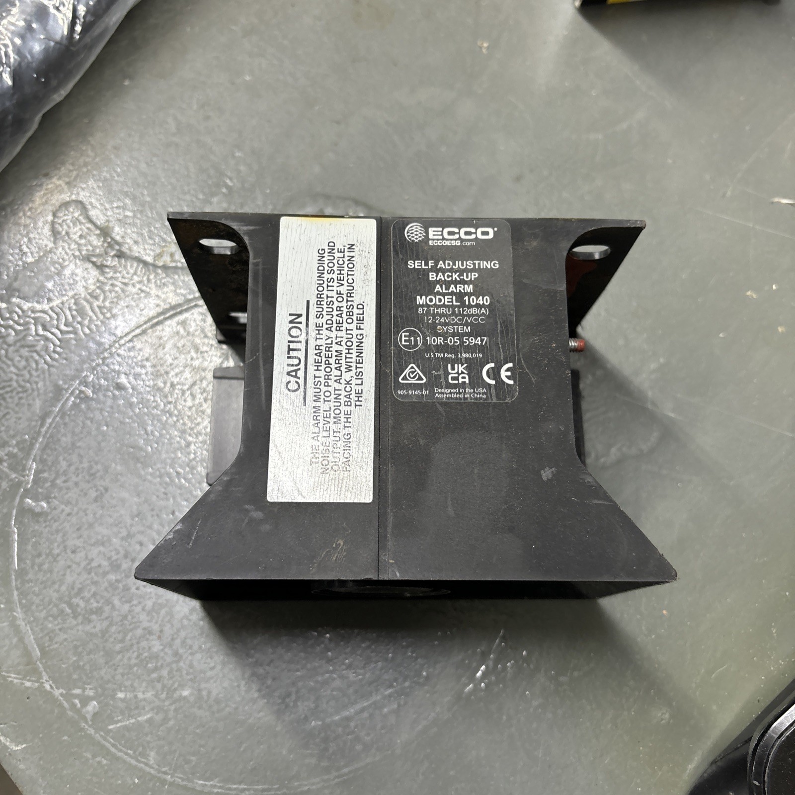 ECCO Self Adjusting Back-Up Alarm, Model 1040, 87 THRU 112dB(A), 12-24VDC/VCC