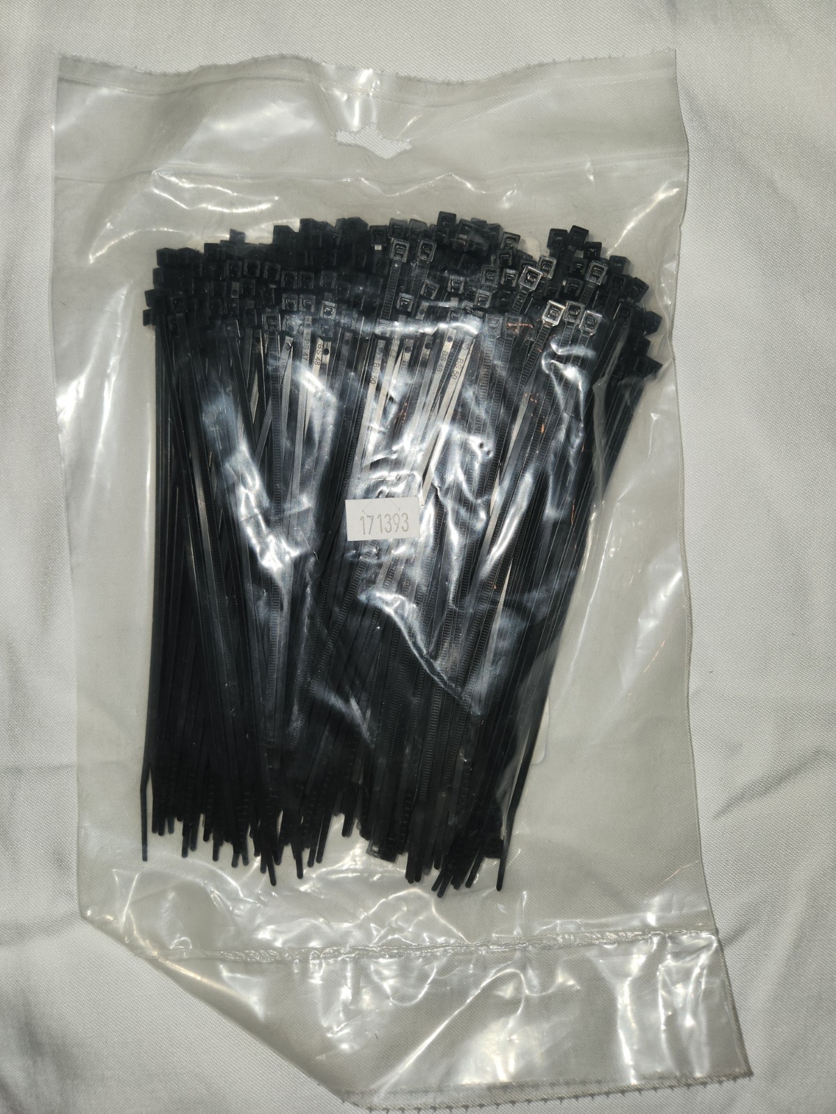 50 Pounds Tensile Strength Cable Zip Ties – Pack of 300