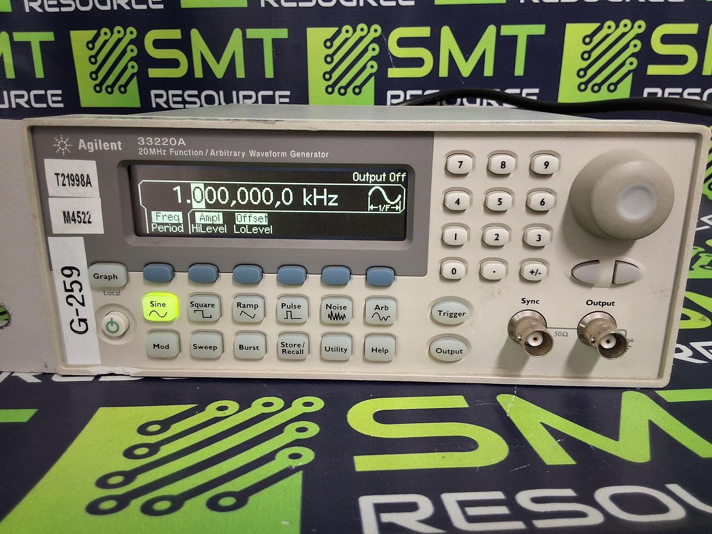 AGILENT / KEYSIGHT 33220A 20MHz FUNCTION / ARBITRARY WAVEFORM GENERATOR – TESTED