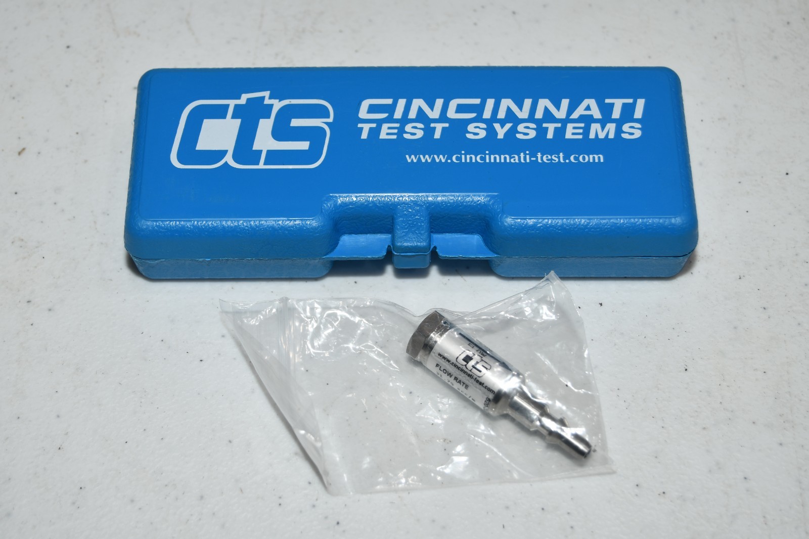 ^ CTS Cincinnati Test Systems 520-30.00scc Calibrated Leak Standard #X8599