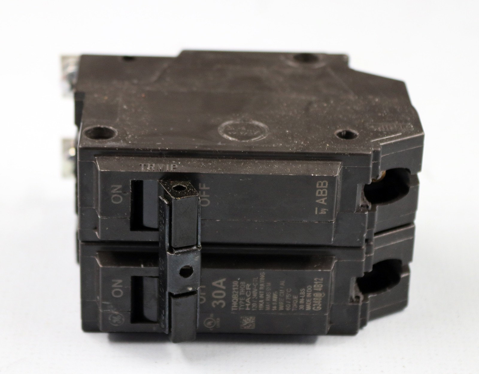 GENERAL ELECTRIC THQB2130 CIRCUIT BREAKER 2 POLE 30A 120/240V Bolt on THQB