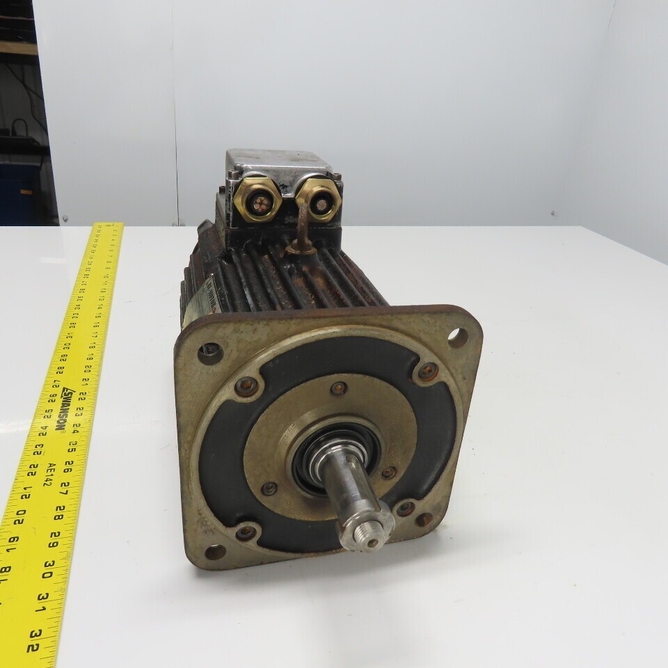 Okuma BL-50E-20T 1.5KW AC Servo Motor 157V 2000RPM 7.5A 4 Pole