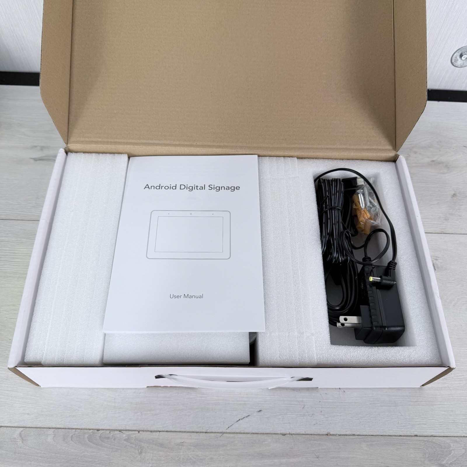 PoE Texas 8-Inch Touchscreen Conference Room Scheduler Tablet with Power Over