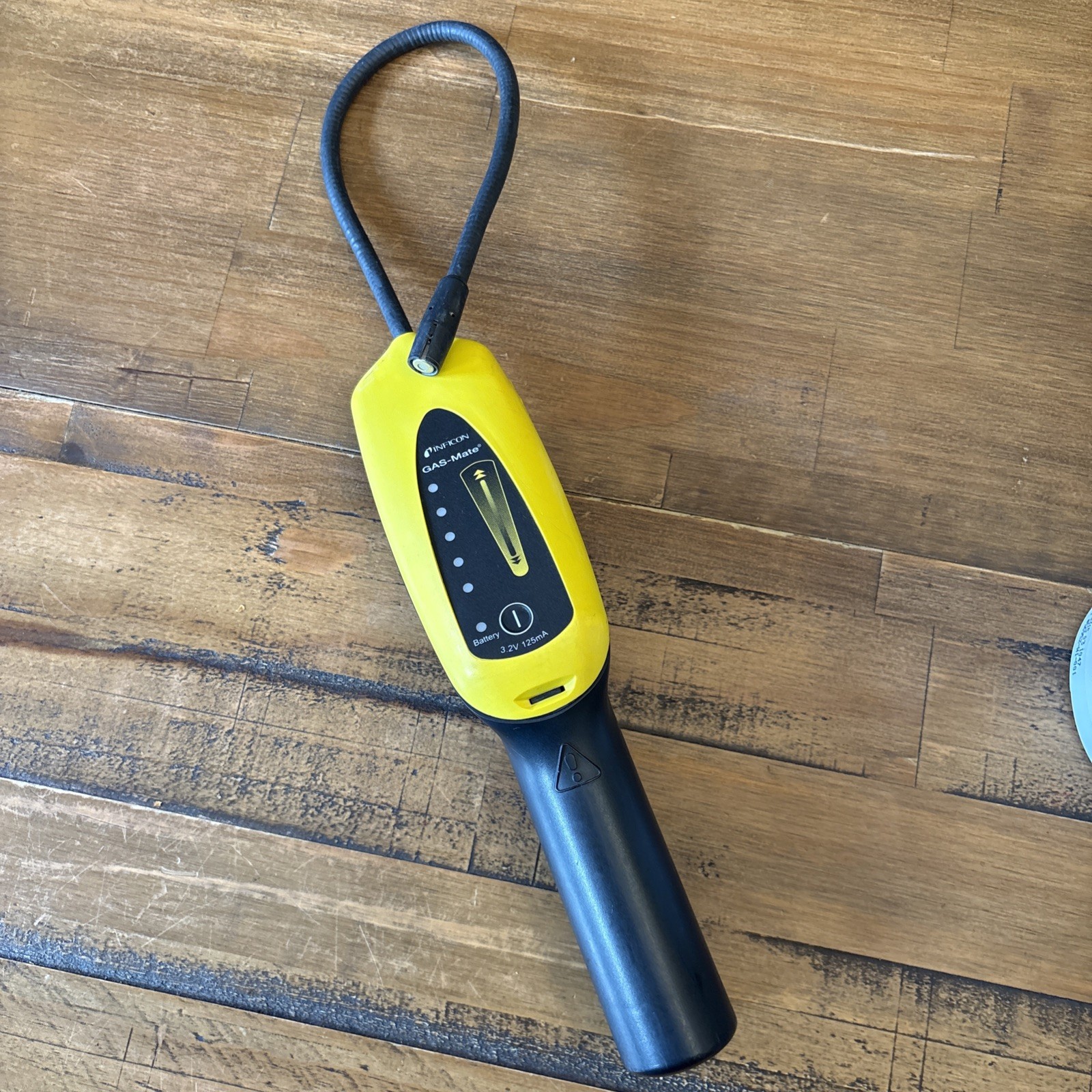 Inficon Gas-Mate Combustible Gas Leak Detector 3.2 Volts Yellow