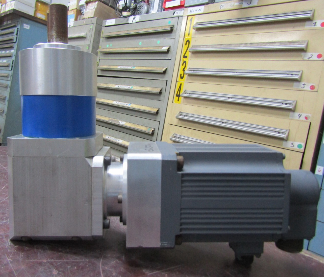 😀 MITSUBISHI 3000 RPM AC SERVOMOTOR 129V 3.6A 600W HA-FF63C-UE W/ RPL GEAR BOX