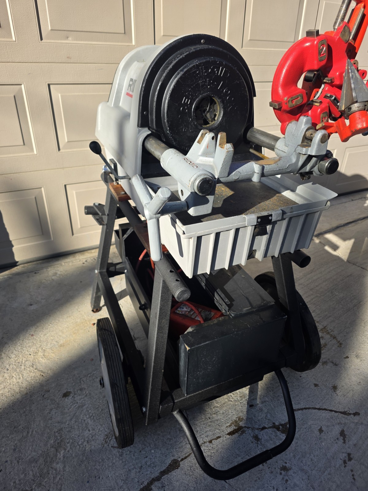 RIDGID 1822I Pipe Threading Machine