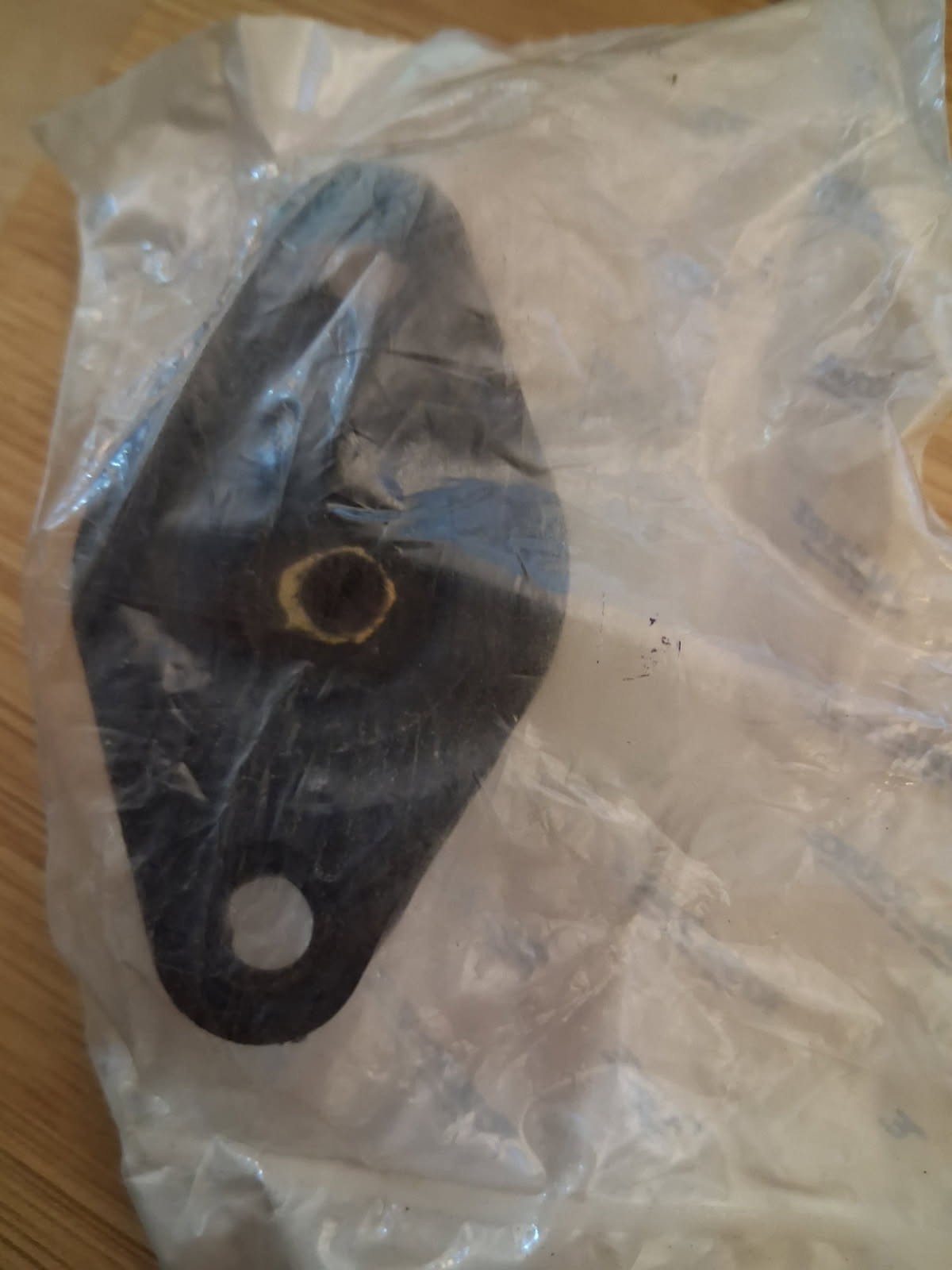 (TE224-152) Rubber Isolator Hydraulic Tank Mount – New in Bag