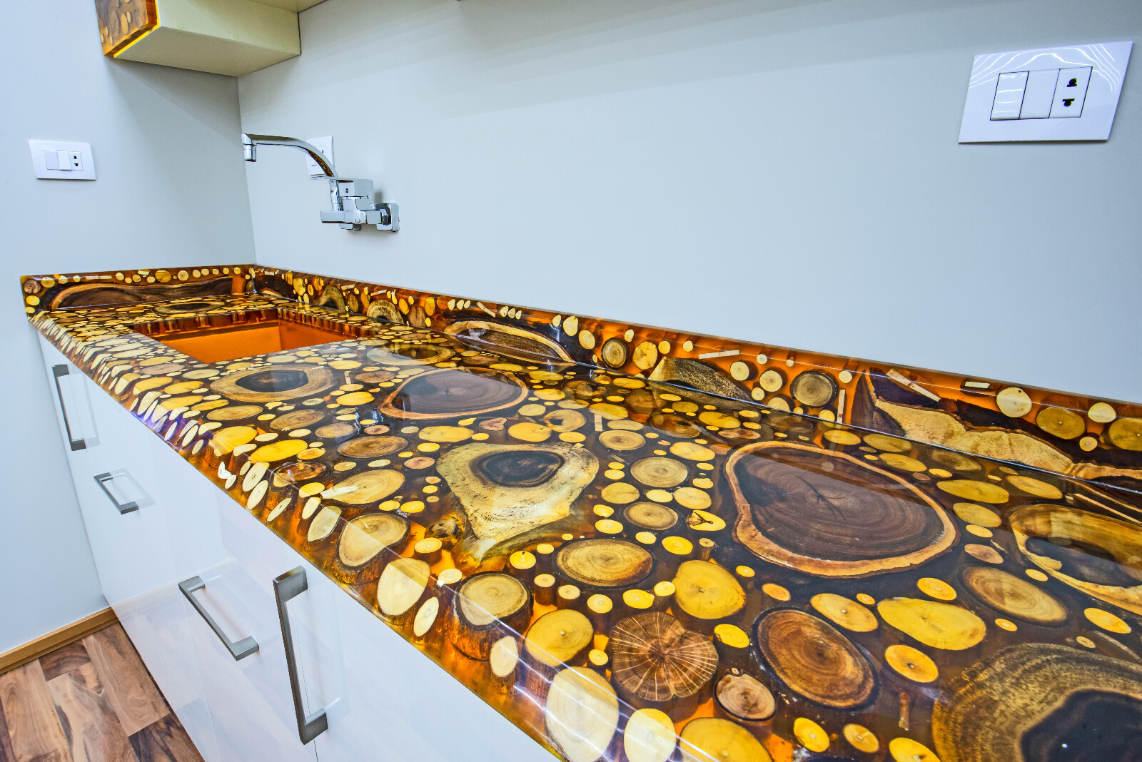 Ultra Clear Epoxy Resin Bar Top Epoxy Table Top Epoxy Countertop 4 Gallon Kit