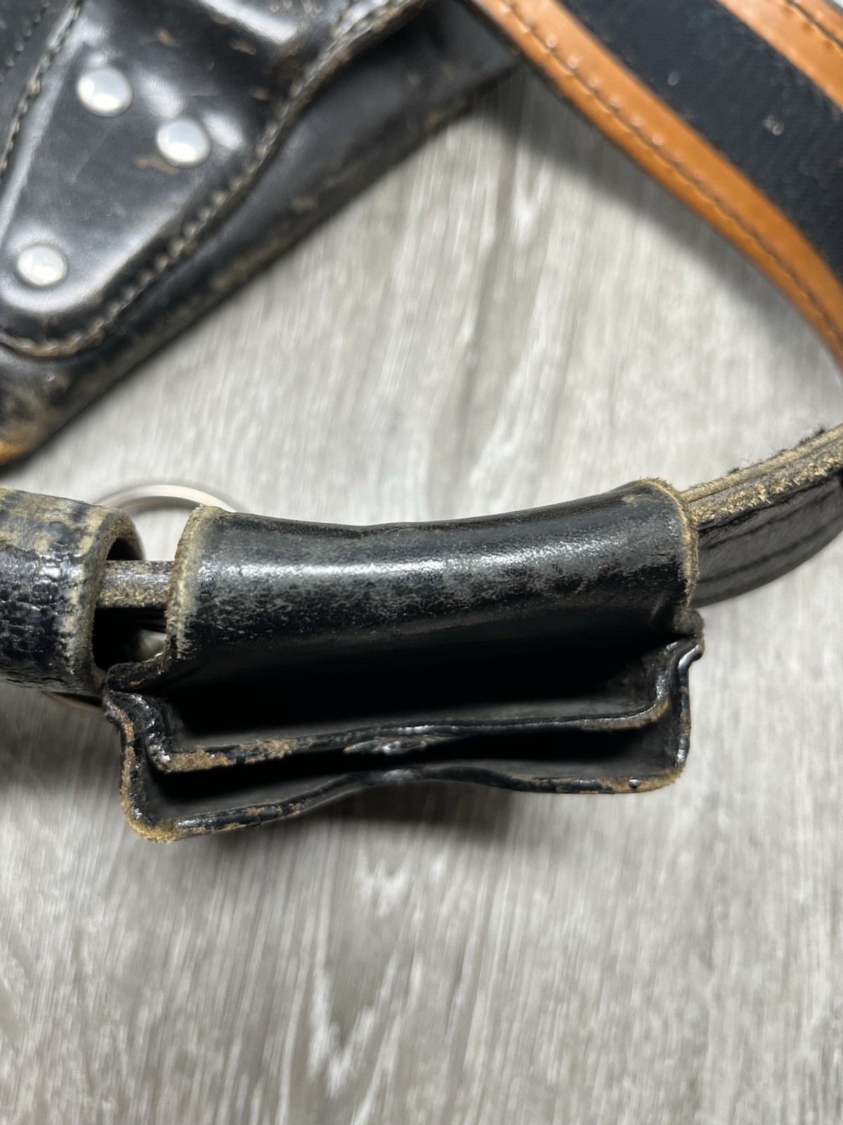Safariland Black Buckleless Duty Belt Size Bianchi Model 27 Holster Accessories