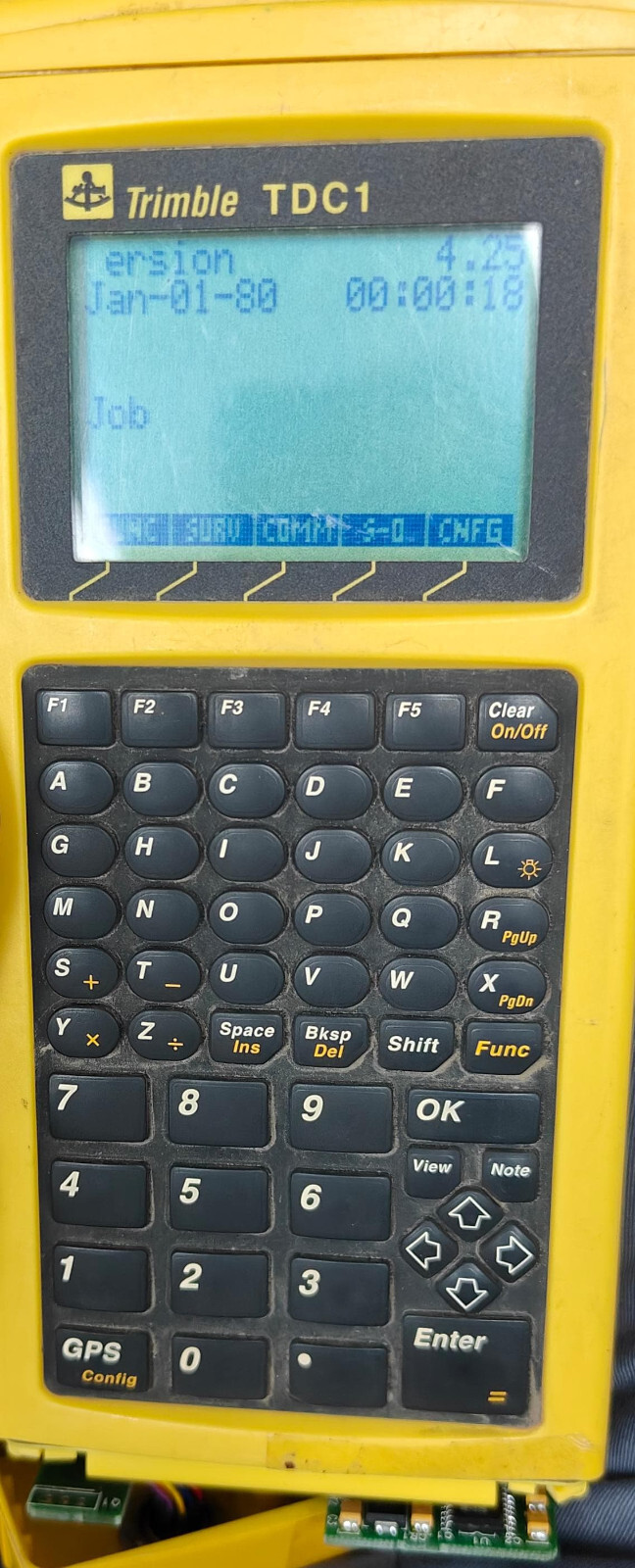 Trimble TDC1 GPS Surveying Data Collector , CH#208 (TESTED TURNS ON)