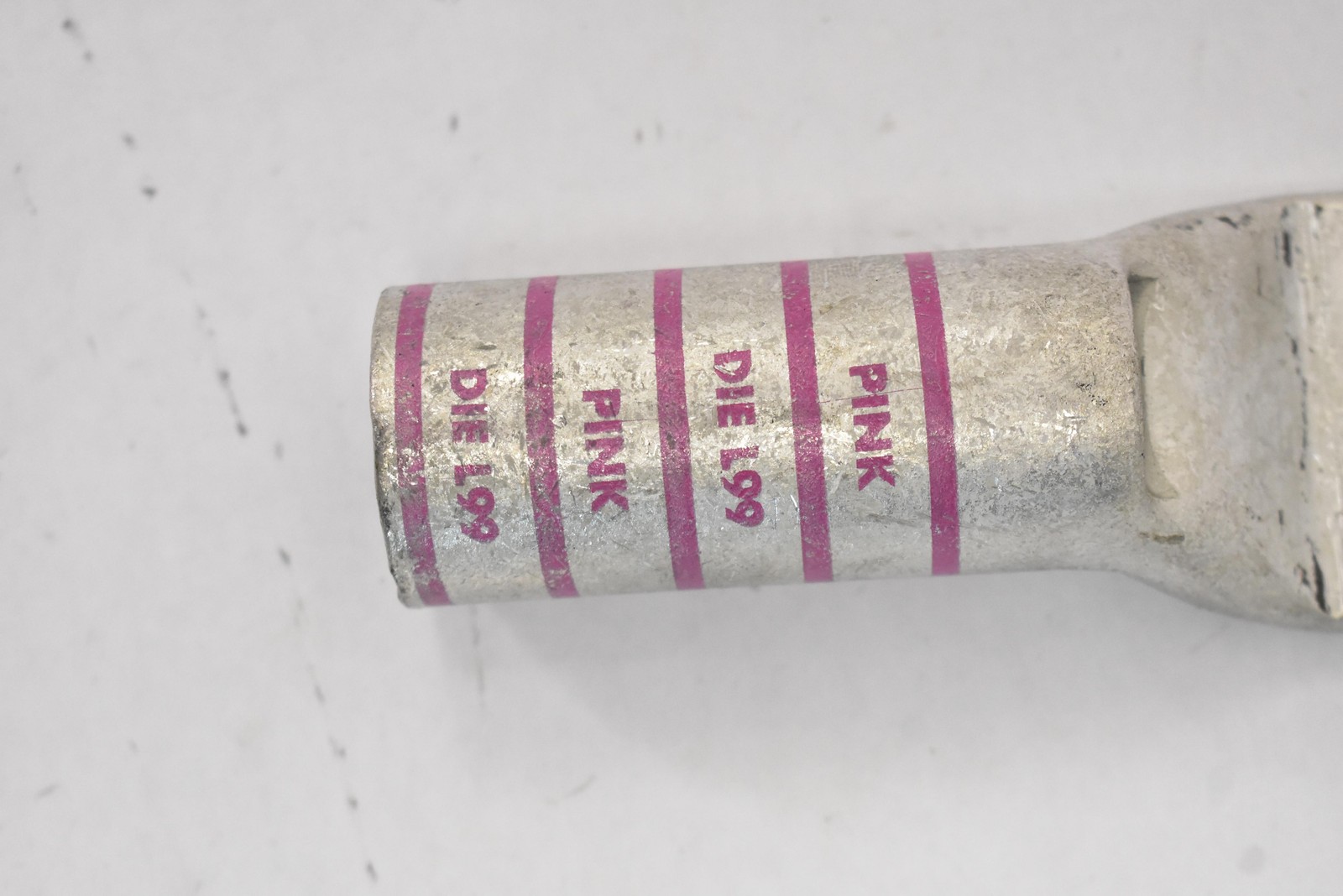 Burndy Crimp Connector 2-Hole Compression Lug Pink Stripe DIE L99 Copper Alloy