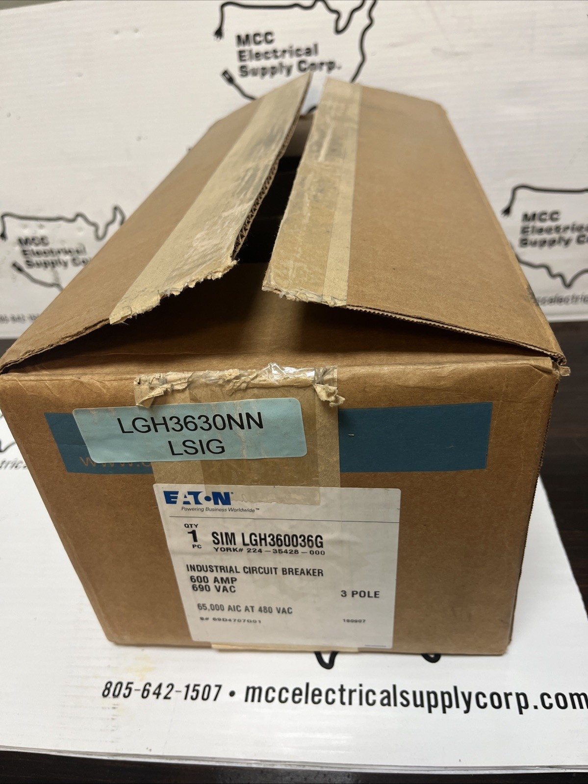 NEW Eaton LGH3630NN 630 Amp 3-Pole Circuit Breaker L630H 630A 3P 600V