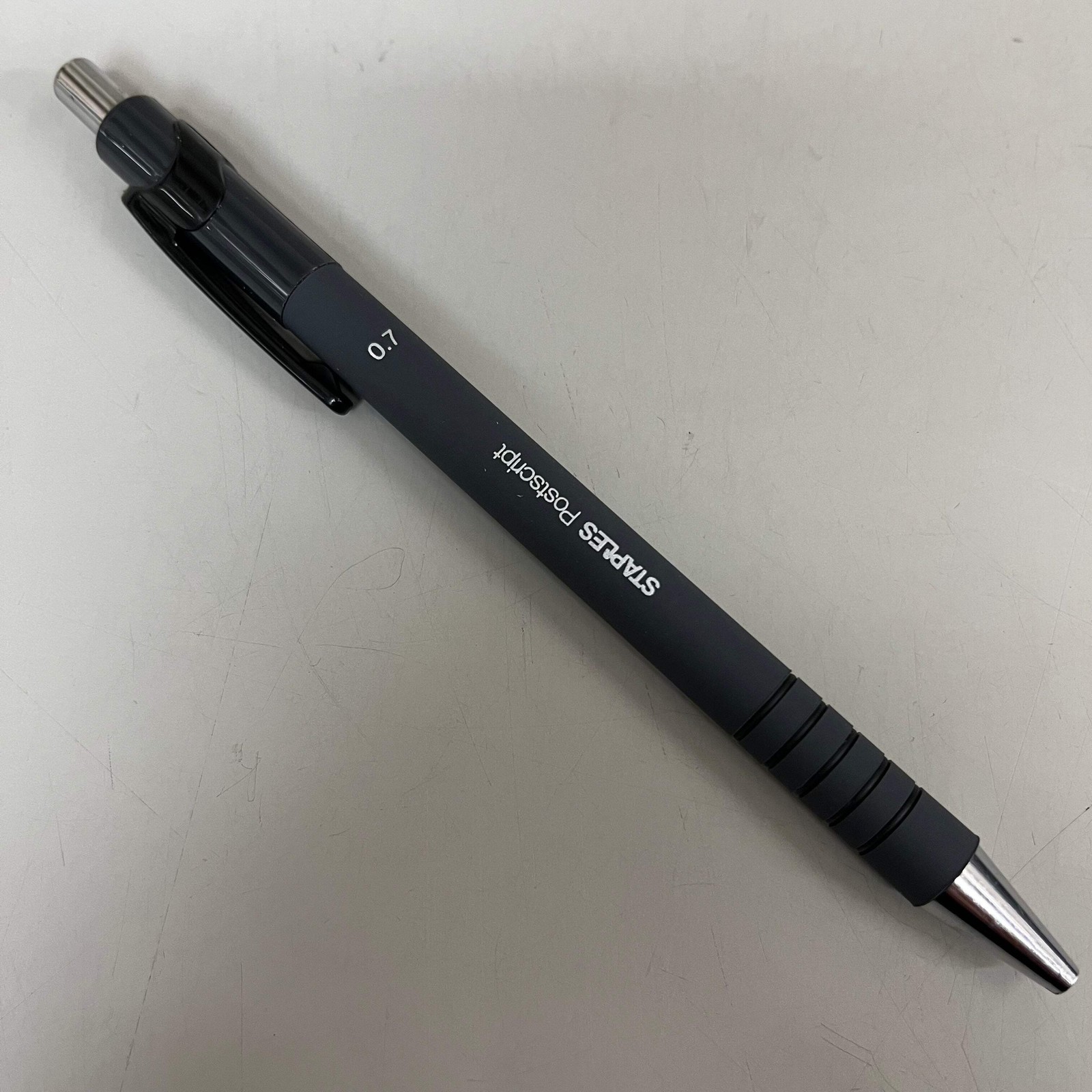 STAPLES (2 PACK, 12 EACH) Retractable Ballpoint Pens Medium Point Black Ink 1826
