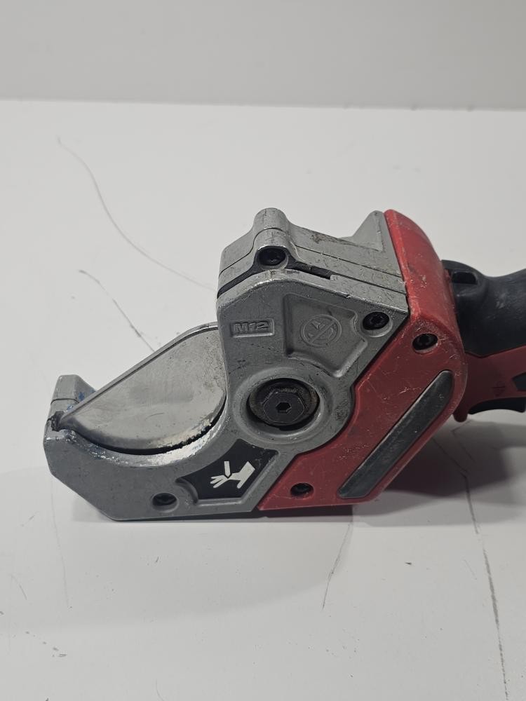 MILWAUKEE TOOLS 2470-20 PVC SHEAR (P13022092)