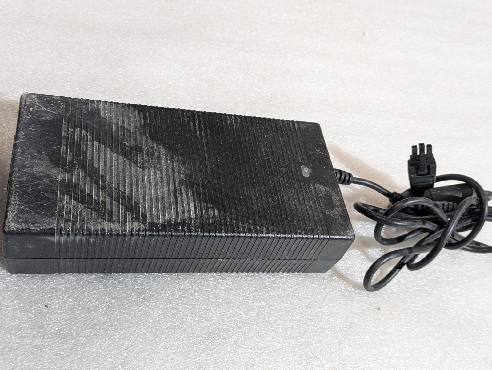 DELTA POWER SUPPLY DPS-180AB-21 100V-240V 3A-1.5A 50/60HZ
