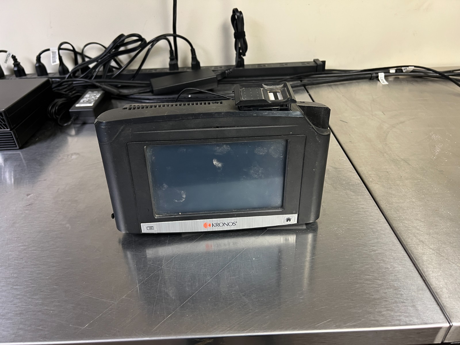 Kronos UKG InTouch 9000 8609000-028 – Hardware Only – No Warranty