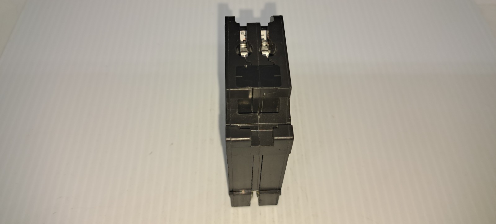 Square D HOMT1515 Homeline 2-15 Amp Single Pole Tandem Circuit Breaker
