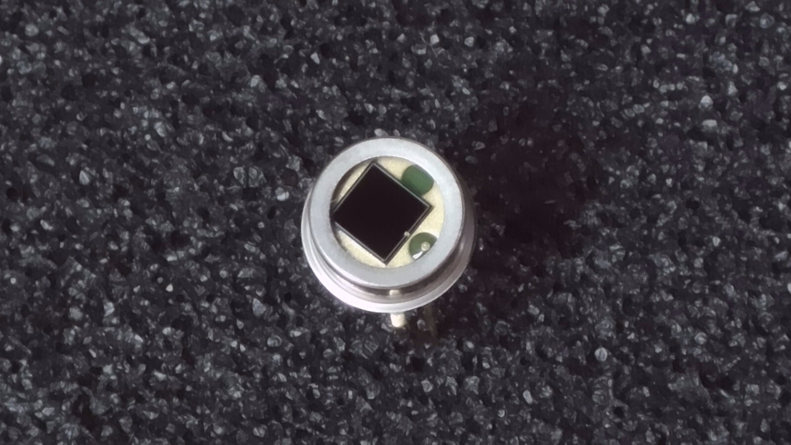 Hamamatsu S1223-01 Si Gold Pin Photodiode, Visible to Near Infrared, TO-5 – New