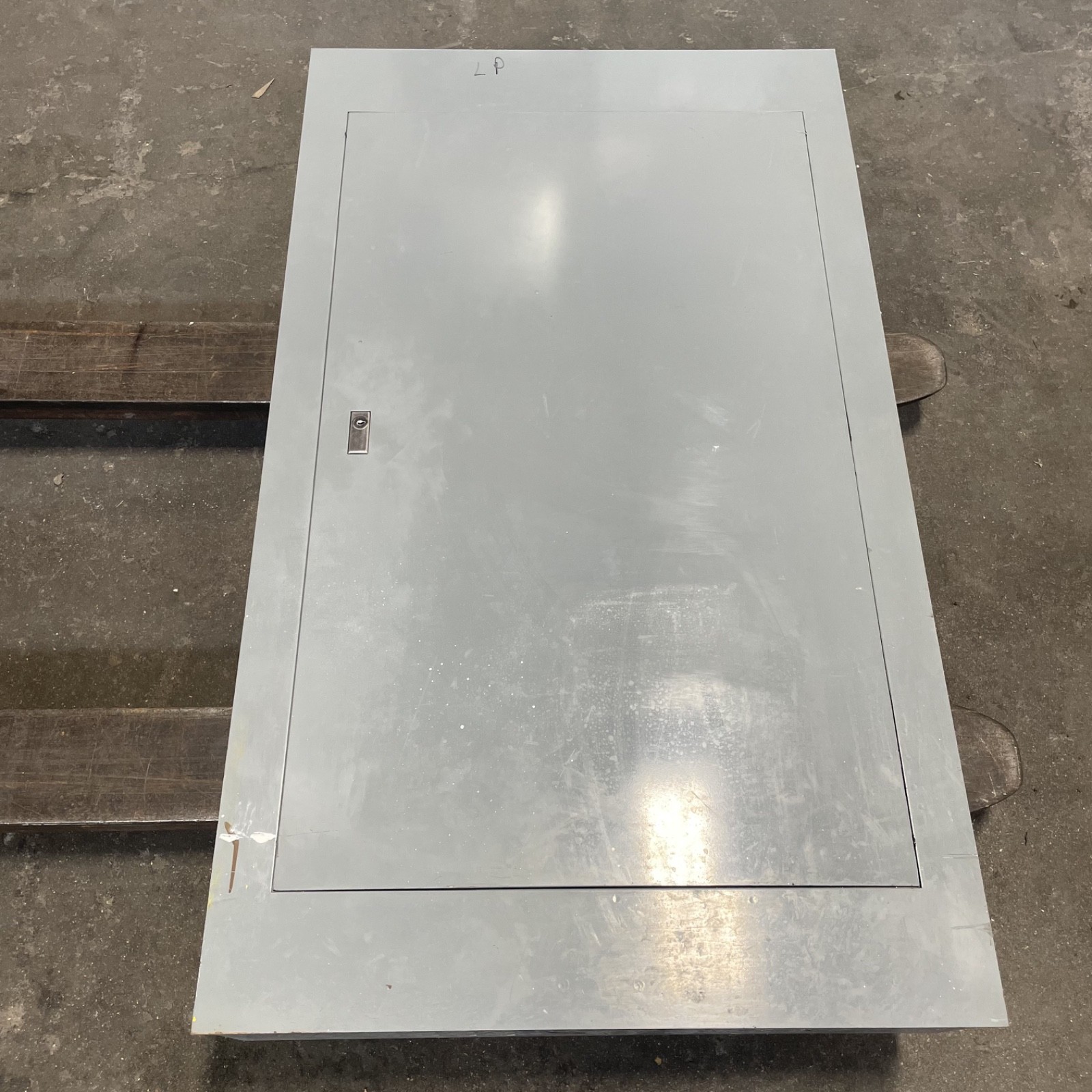 Square D 400A I-Line Panelboard 277/480V 3Ph 4W MLO – 400 Amp