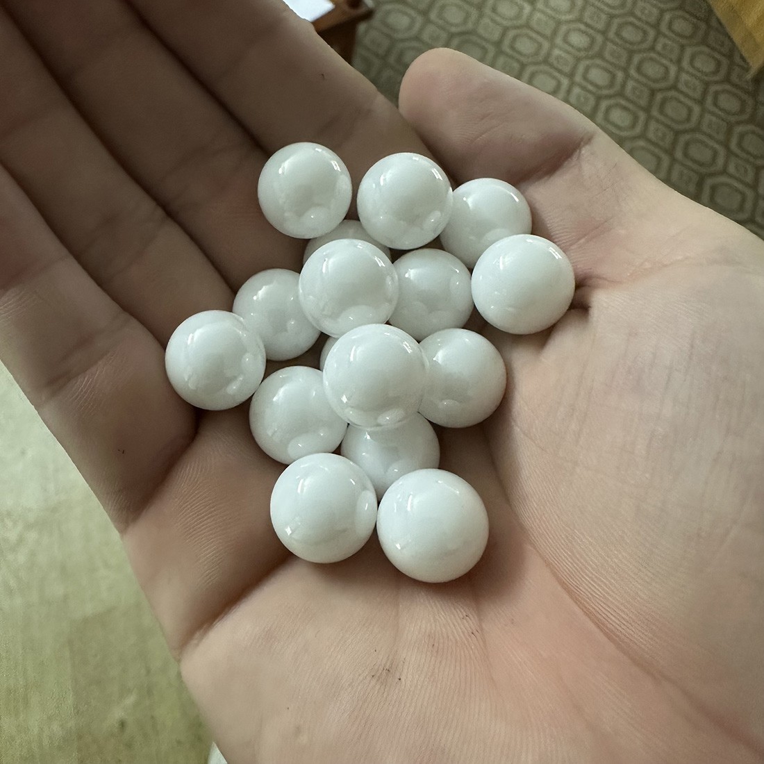 Dia 0.8mm ~ 100mm Ceramic Bearing Balls ZRO2 Zirconium Oxide Ball G10 Precision